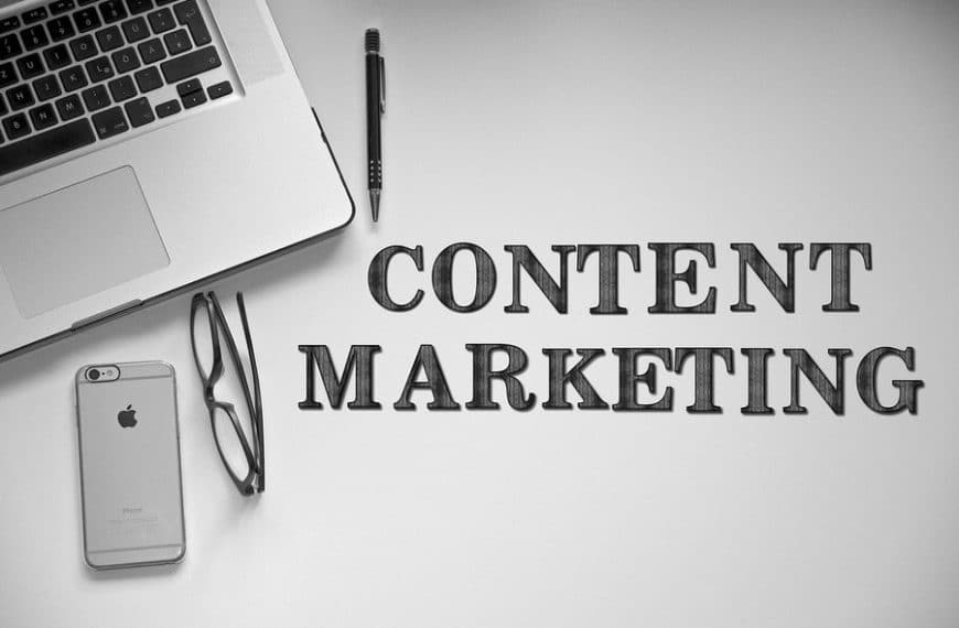 content czyli treść - jeden z najważniejszych czynników rankingowych dla stron internetowych w wyszukiwarce Google - słownik pojęć SEO - innveo.pl