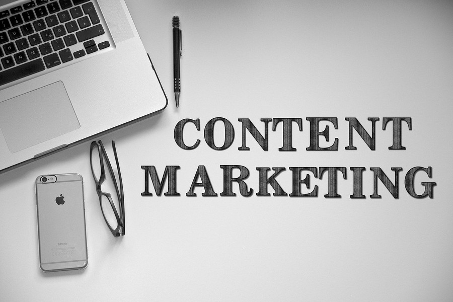 content czyli treść - jeden z najważniejszych czynników rankingowych dla stron internetowych w wyszukiwarce Google - słownik pojęć SEO - innveo.pl